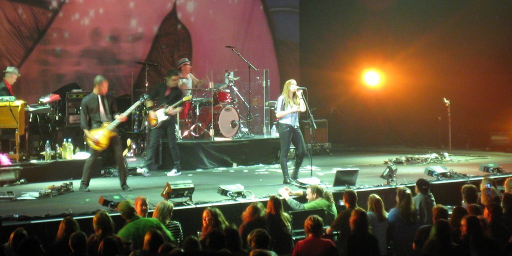 alanis morissette in concert in malahide castle